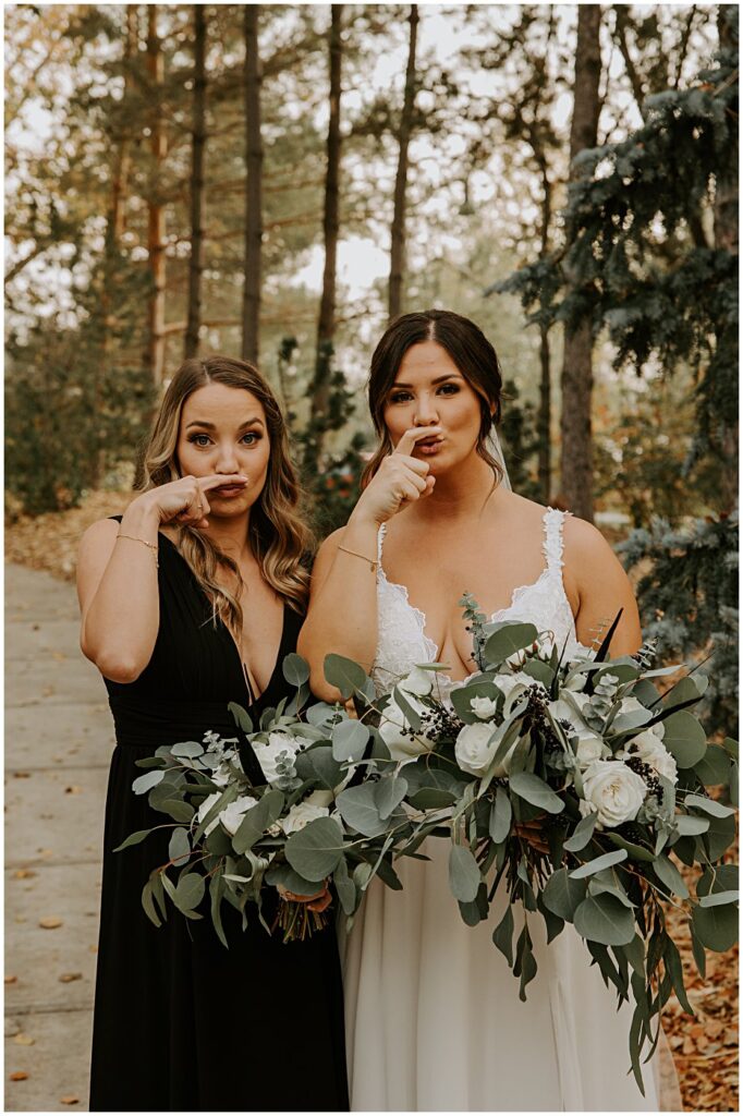 bridesmaids funny portrait
